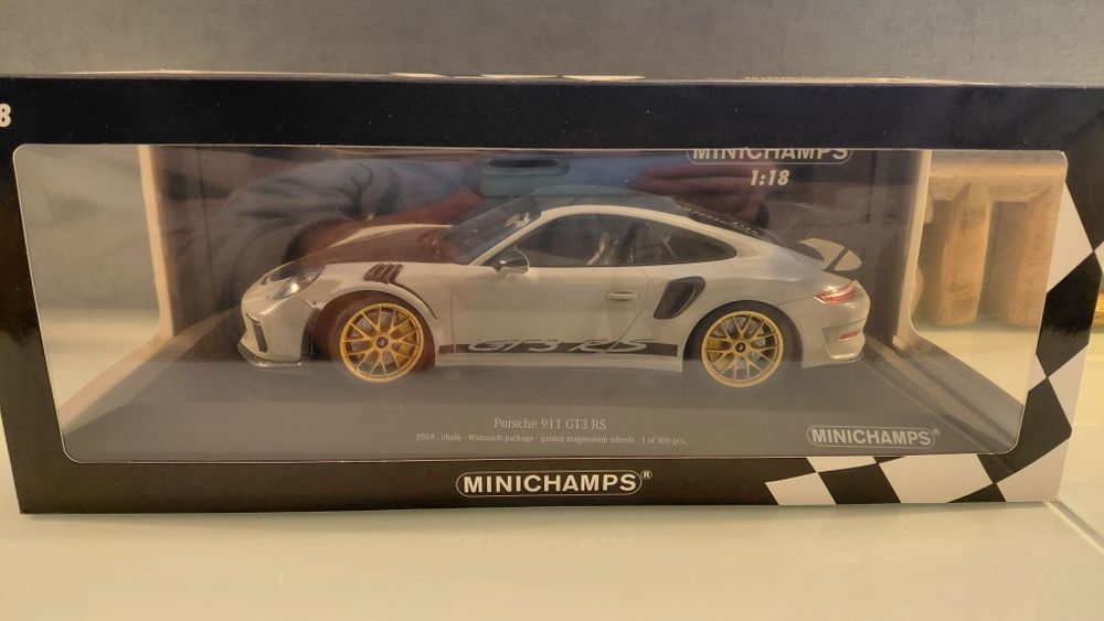 Miniatura Minichamps 1 18