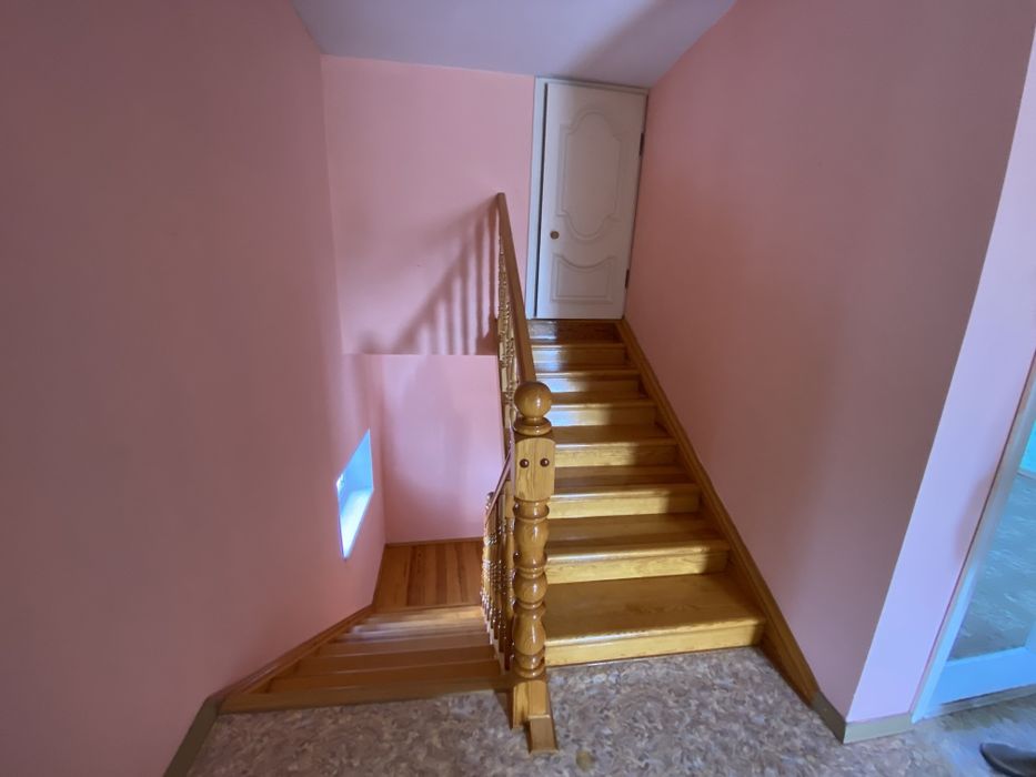 Продам 2-х этажный дом на Таврическом