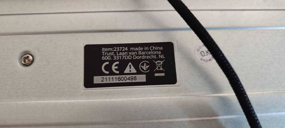 Продам клавиатуру Trust  с подсветкой.