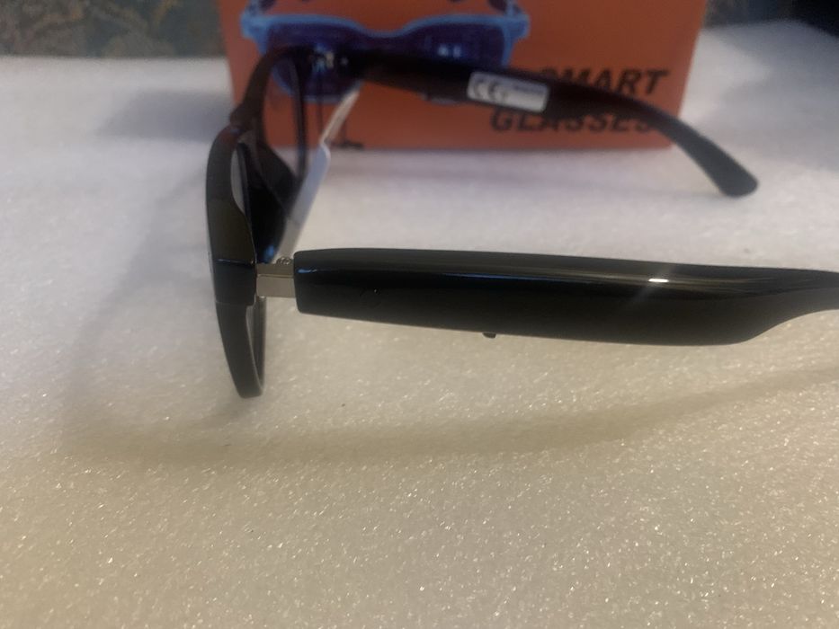 Smart Glasses( розумні окуляри)