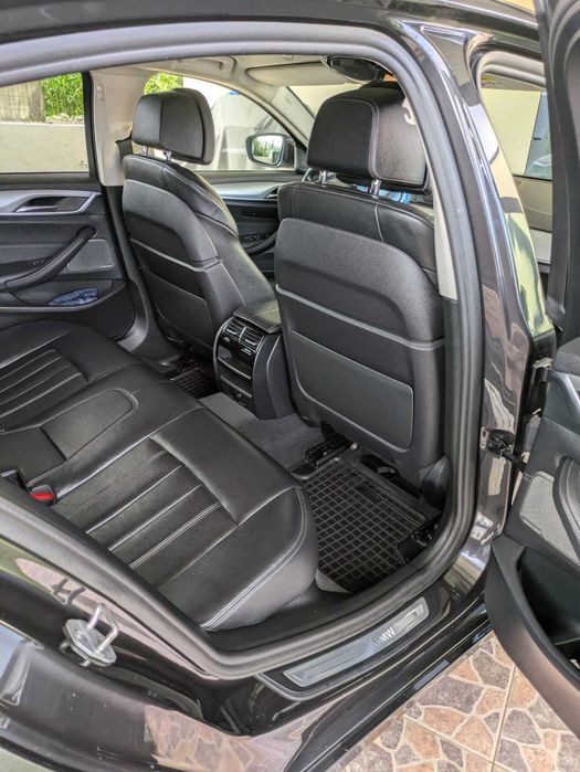 BMW 520 , em bom estado e econômico