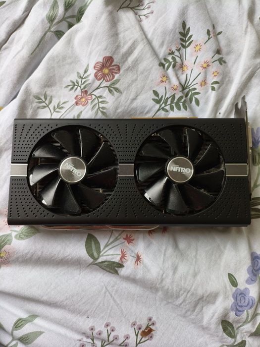 RADEON RX 580 4 gb