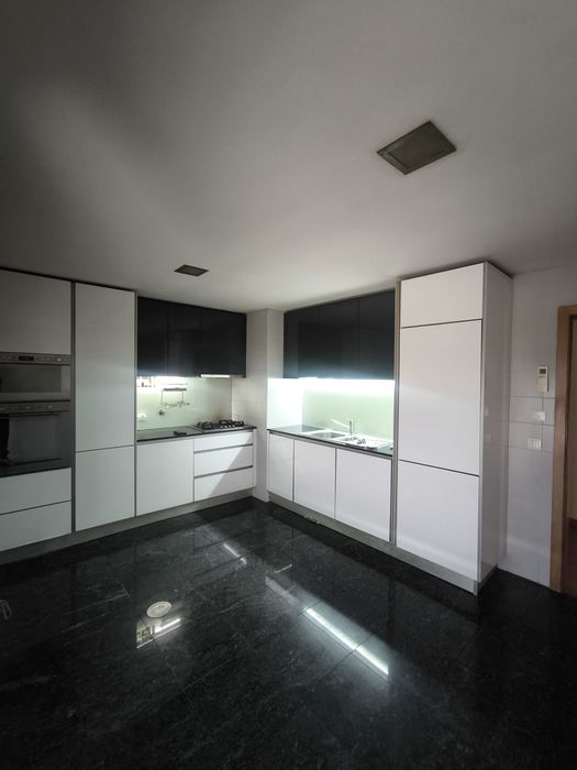 Penthouse T3+1 com 270m² | Condomínio Neopark – Santa Rita, Ermesinde