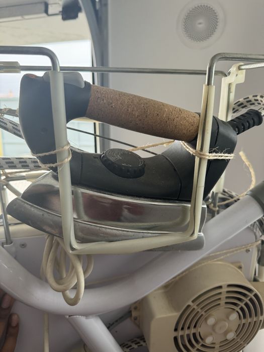 Tabua de passar a roupa com ferro