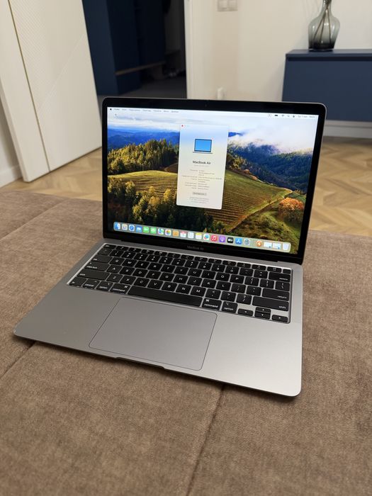 MacBook Air 13 2020 i5 /8 GB /512 Gb 93% АКБ!