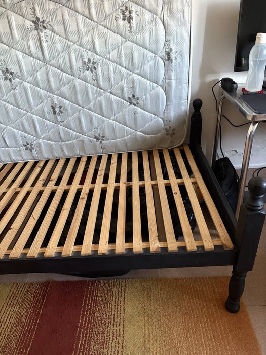 Cama preta solteiro/ colchao ortopedico
