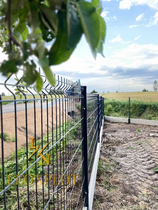 Panele ogrodzeniowe, ogrodzenie panelowe, panel fi4 montaż z montażem