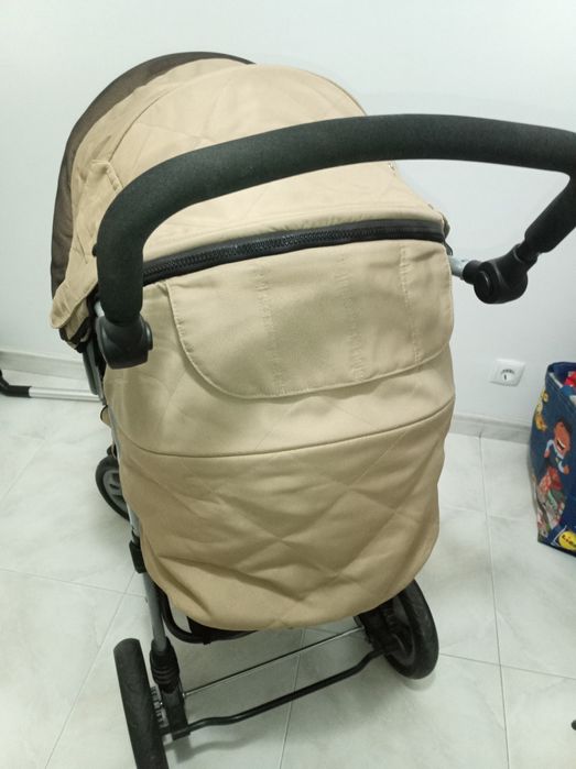 carrinho de bebé marca Chico 6WD TECH