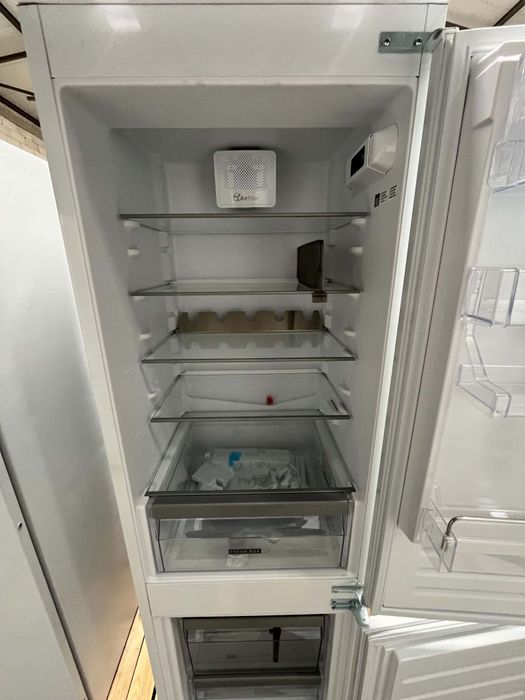 Lodówka do zabudowy Whirlpool ART6711SF2