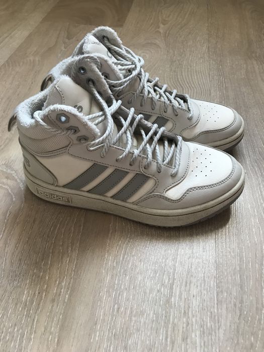 Adidas Hoops 3.0 Mid Lifestyle кросівки