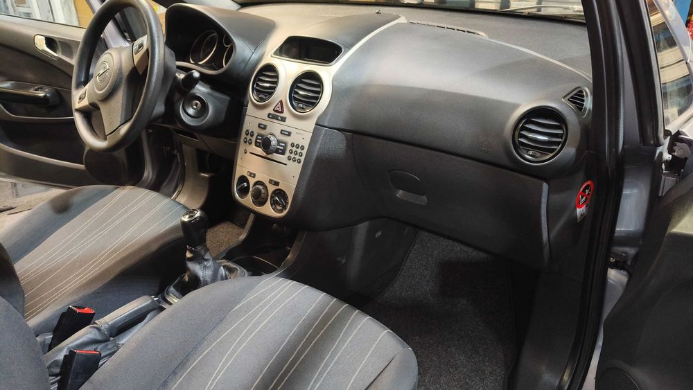 Opel corsa D 1.3 cdti 100mil km