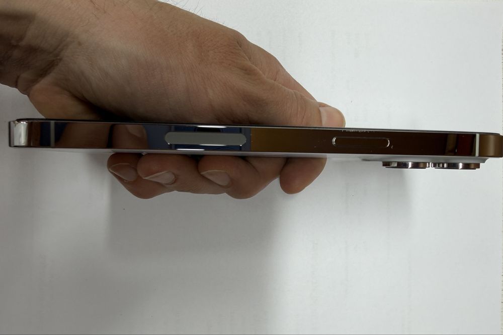 iPhone 14 Pro Max eSIM  128 GB— відмінний стан, коробка, батарея 84%