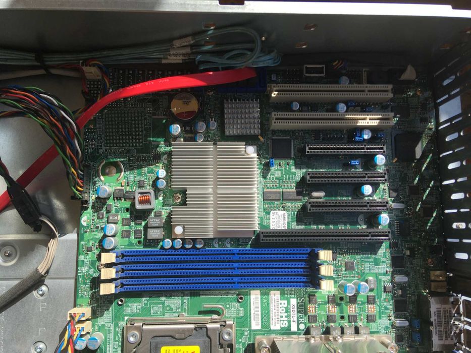 Стоечный сервер Supermicro SC825 6026C 2U, CSE 825 TQ 560 LP B