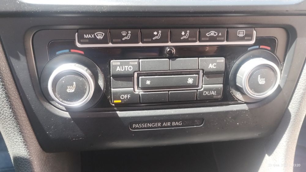 Volkswagen Golf VI