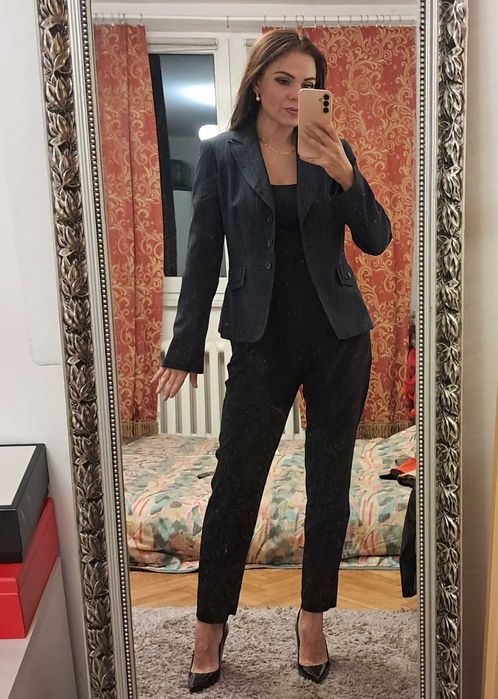 Ciemno-granatowa elegancka marynarka w paski rozm. M