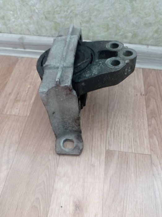 Подушка гідроопора під реставрацію