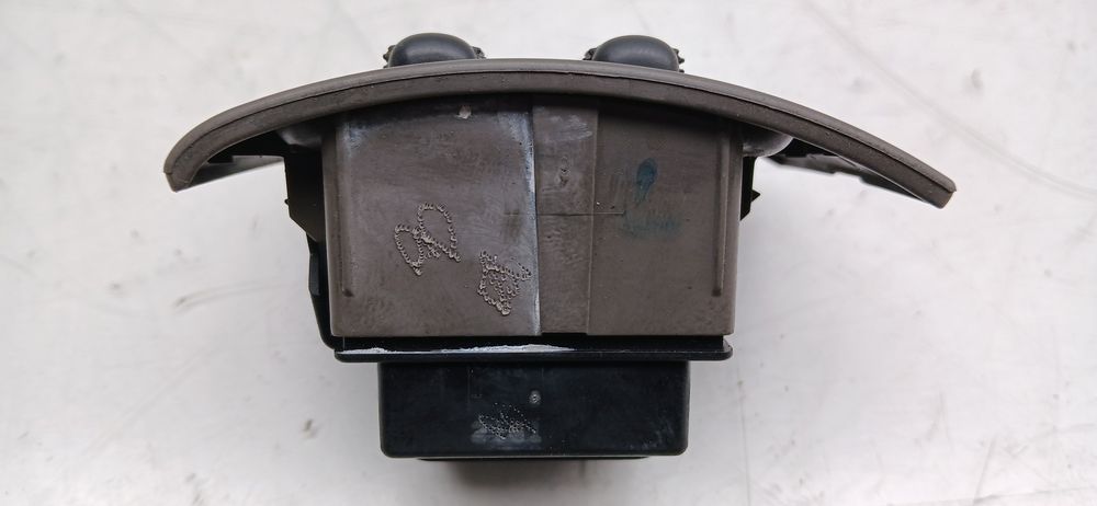 Comando / botão / interruptor vidros frente esquerdo CHRYSLER PT Cruis65083997346945124