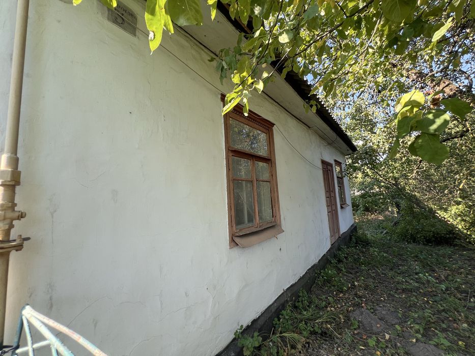 Продам будинок + 6 сот. землі  в м. Шепетівка
