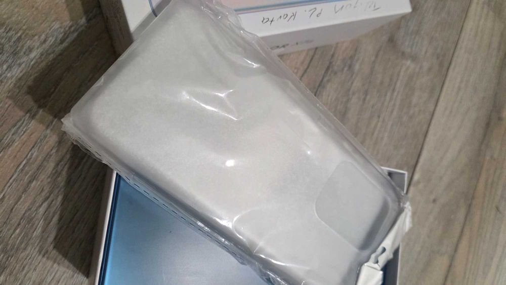 telefon komórkowy