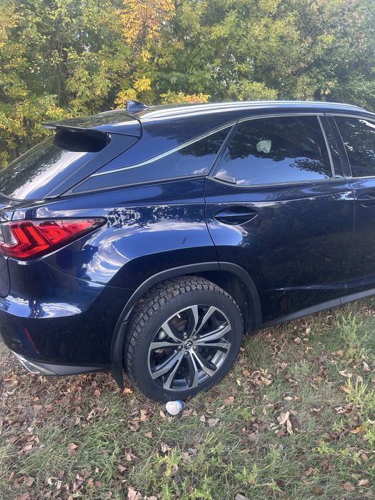 Lexus Rx350.
