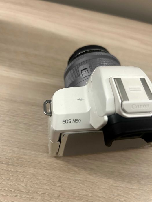 Canon M50 como nova