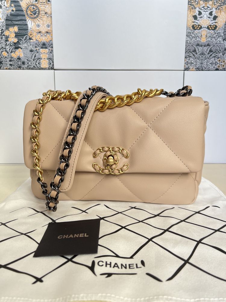 Chanel Flap Bag 19 Apricot Smooth Leather Warszawa Wola • 