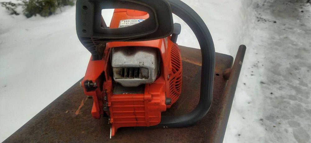 Бензопила Oleo Mac 937