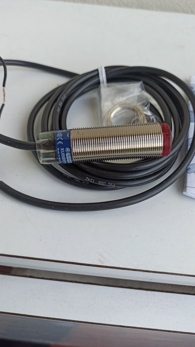 Sensor Telemecanique XUB0BPSNL2