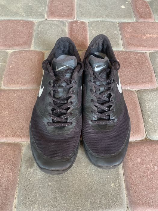 Футзалки Nike Studio Trainer 2 (24,5 см)