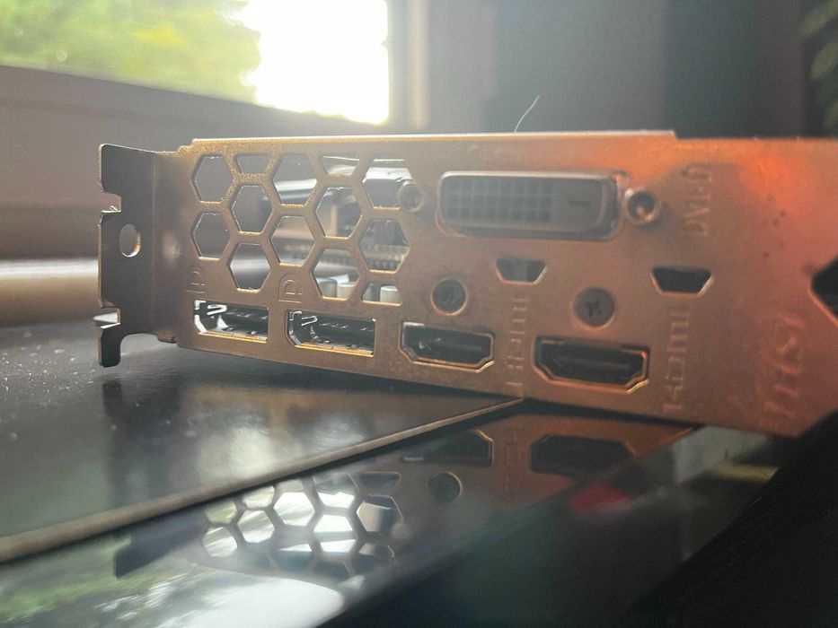 Placa Gráfica AMD Radeon RX 480 4GB OC