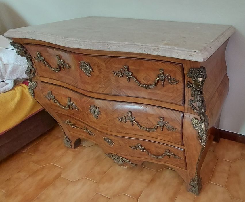 Cómoda Luís xv .