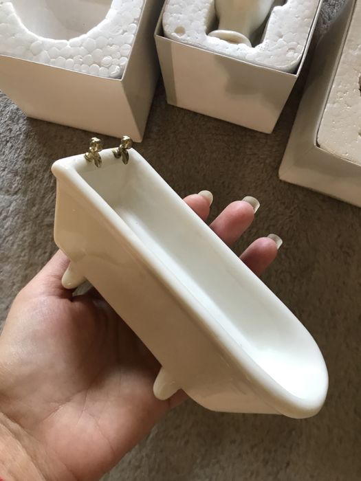 Меблі для лялькового будиночка міні-меблі в масштабі 1:12.