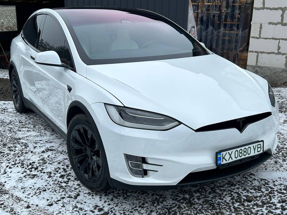 Tesla model X 2018 Intel