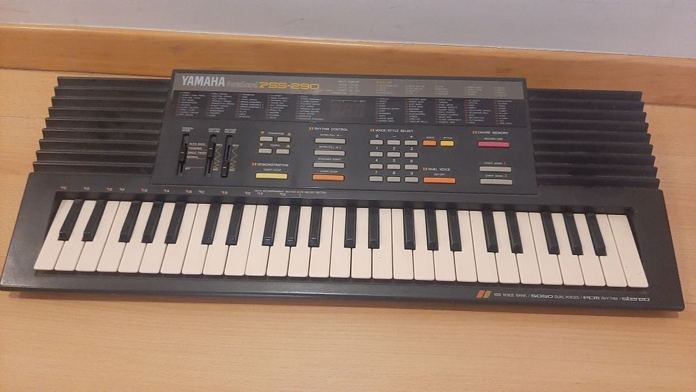 Teclado digital Yamaha 49 teclas
