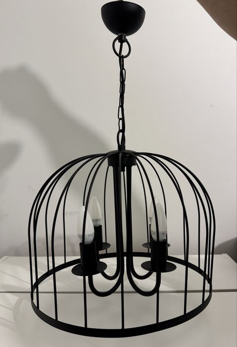 Lampa wisząca na czter żarówki
