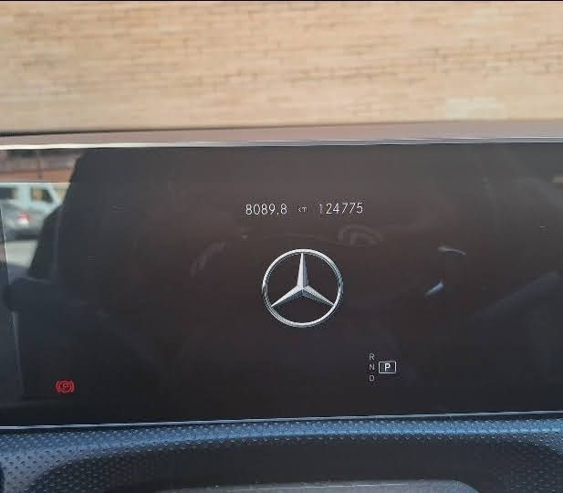 Mercedes-Benz A180 d AMG Line (09/2019) - Histórico na Marca - Impecável! — photo 3