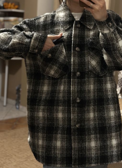 Koszulowa kurtka oversize w kratę Vero Moda – rozmiar M