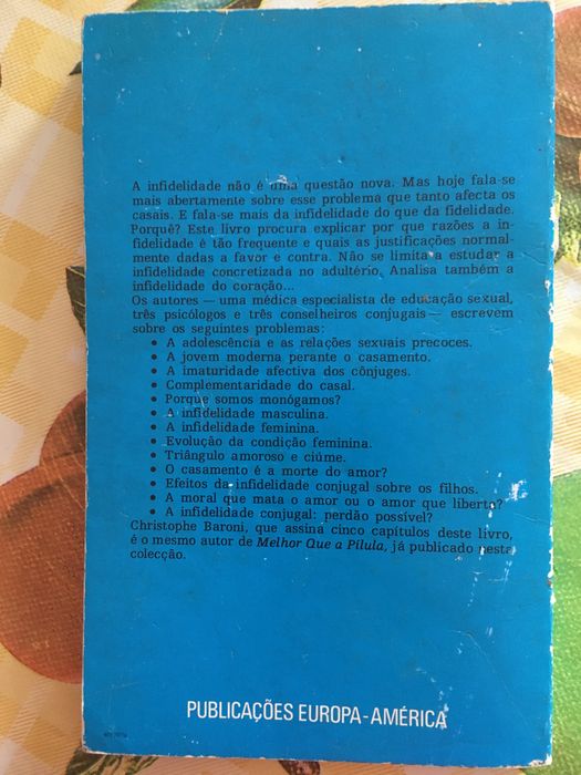 Dois livros muito antigos