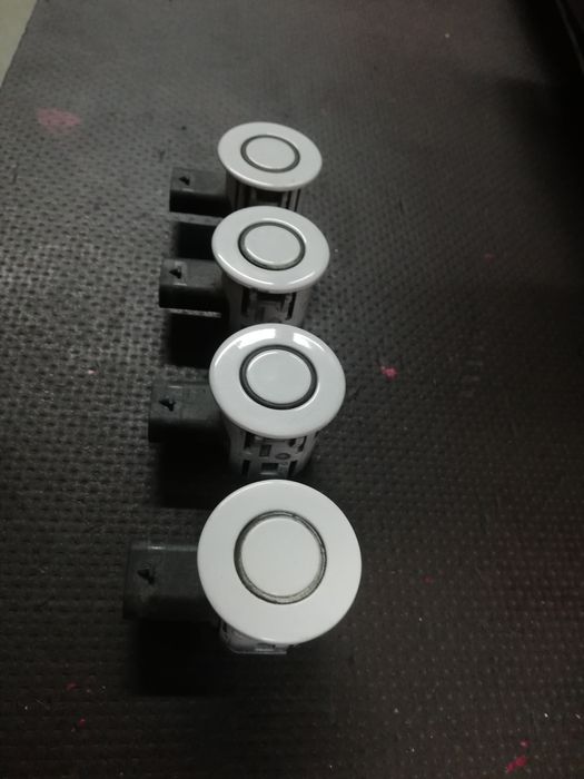 Czujnik parkowania PDC tył tylny koszyk mocowanie Ford Focus mk3 HB