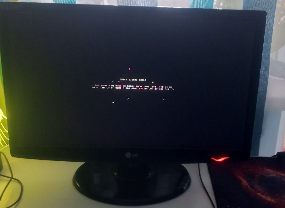 Монітор LG Flatron W2243s