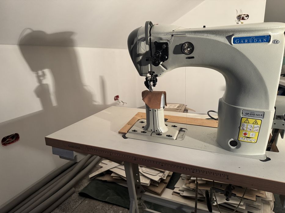 Maszyna do szycia słupkowa