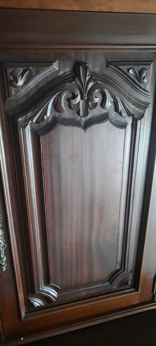 Móvel sala de jantar em madeira pura