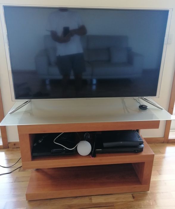 Móvel de TV moderno, c/ novo - único