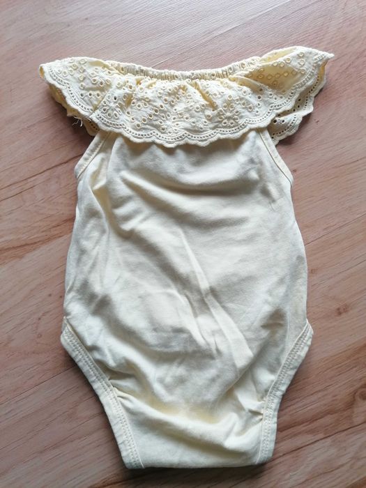 Body bez rękawków r. 56