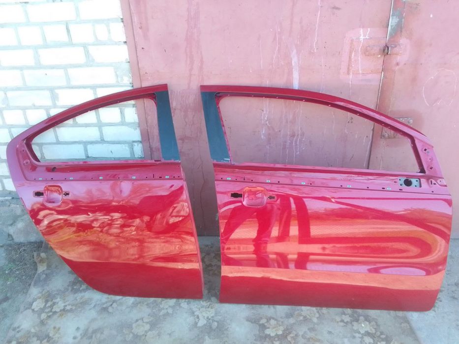 Chevrolet Volt 1 двери правые праві двері, передние двери правые,