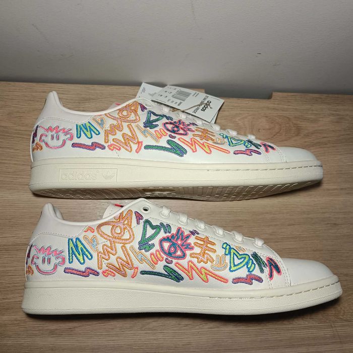 Adidas Stan Smith Pride r. 45 1/3 (29 cm) GX6394 White/Cream White