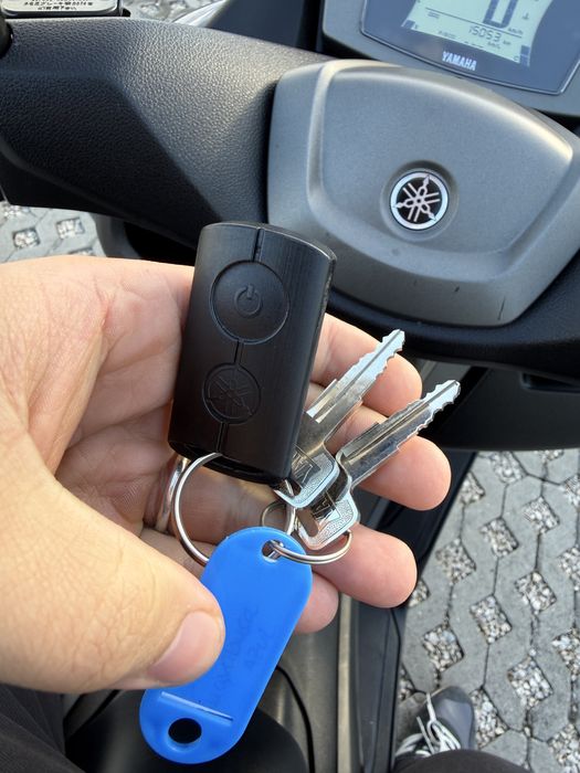 Yamaha NMAX 125 poucos kms