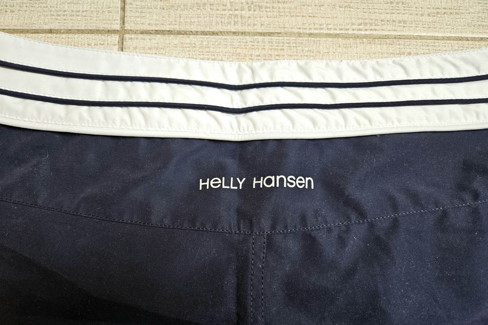 szorty, krótkie spodenki Helly Hansen r.M/38