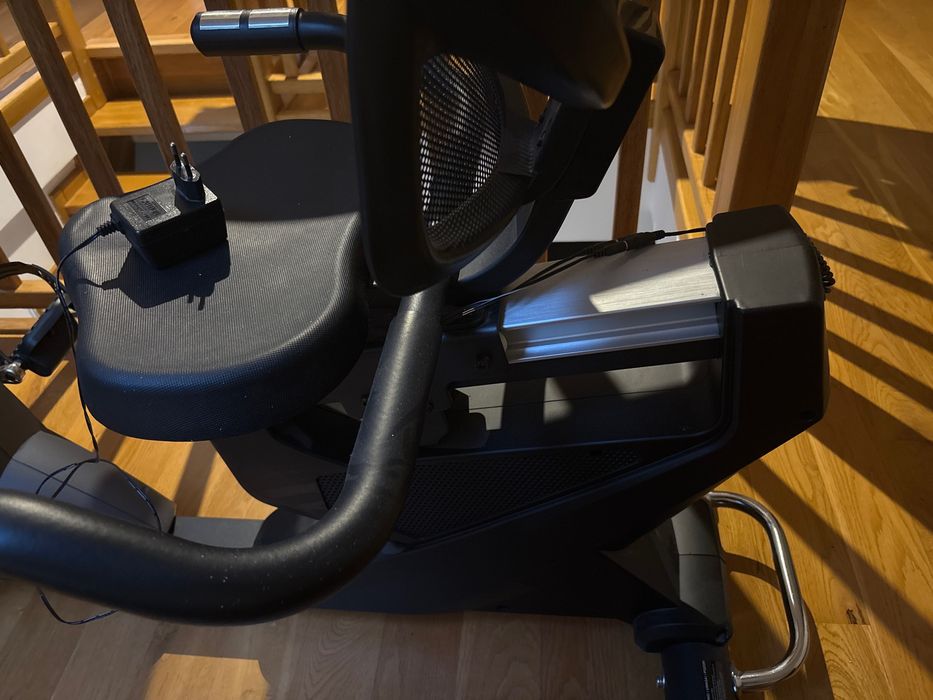Rower stacjonarny poziomy