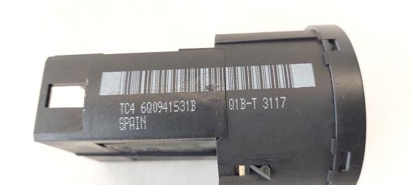 Botão / interruptor de luzes VOLKSWAGEN Golf IV (1J1)